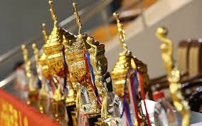 如何评价哈维·阿隆索的球员生涯，他的表现怎么样？