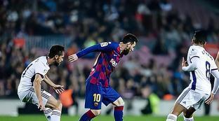 事设计上 事设计上