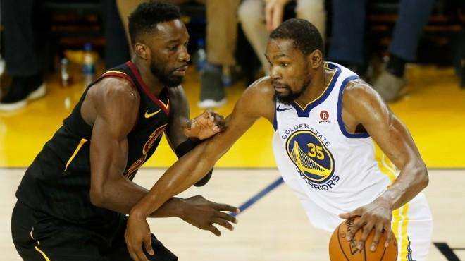 鲜有露面 鲜有露面